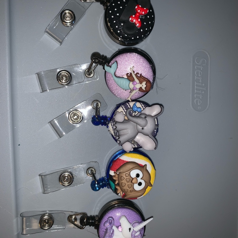 Nurse name badge reels